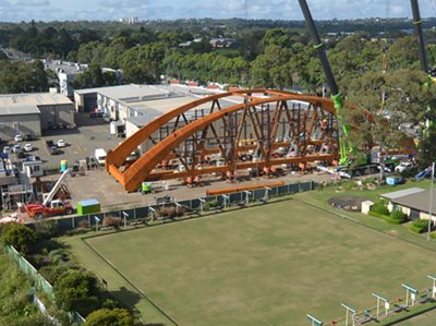 NEW LIGHT RAIL BRIDGE TAKING SHAPE